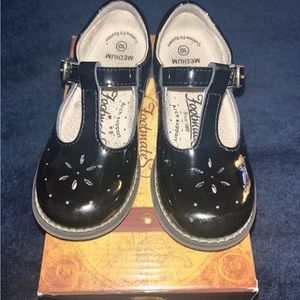 Black Patent Leather Footmates